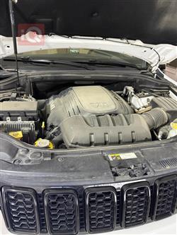 جیپ گراند شیرۆکی